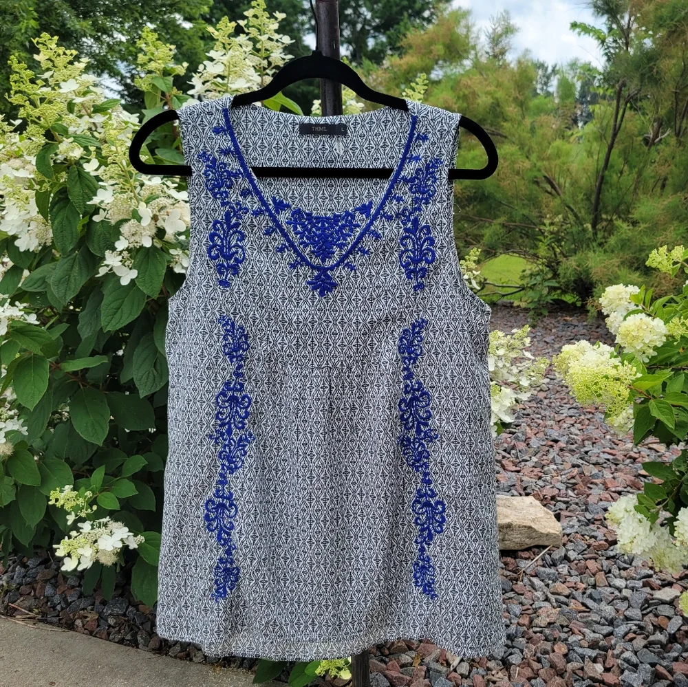 THML Black with Blue Embrodery Sleeveless Top Size L - Picture 7 of 13